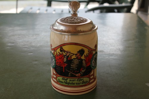Antiker bierkrug feuerwehr - bierkrug,